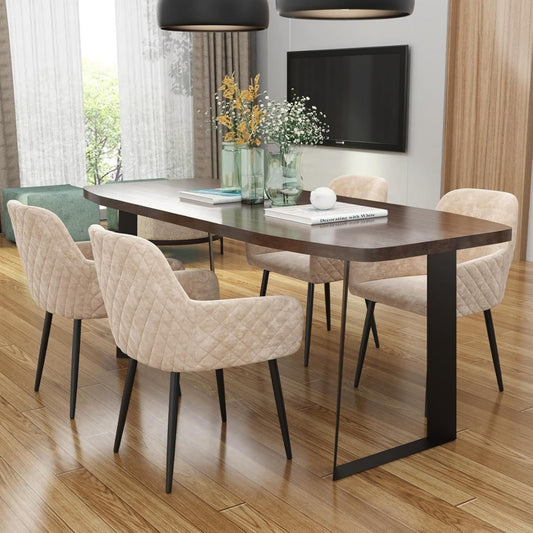 Poltrona da soggiorno beige con braccioli rivestimento in velluto